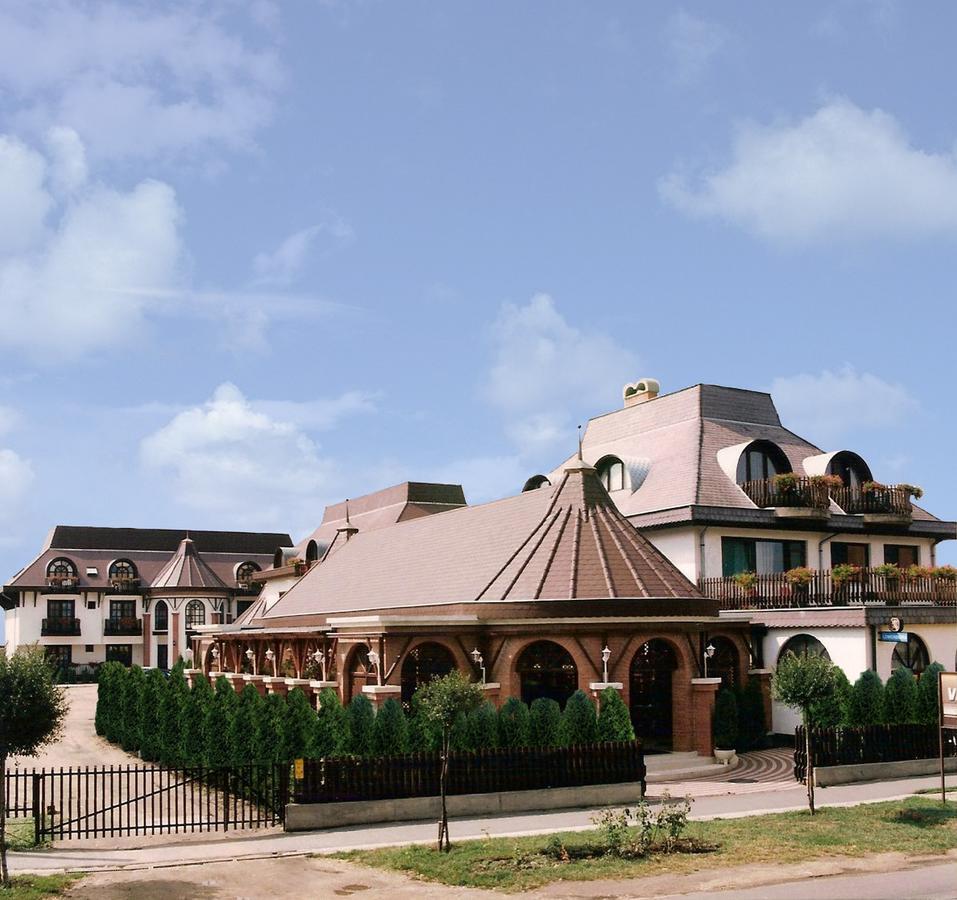 Karikas Hotel Hajdúszoboszló Екстериор снимка