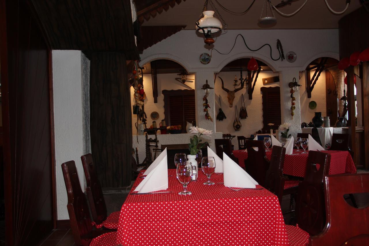 Karikas Hotel Hajdúszoboszló Екстериор снимка