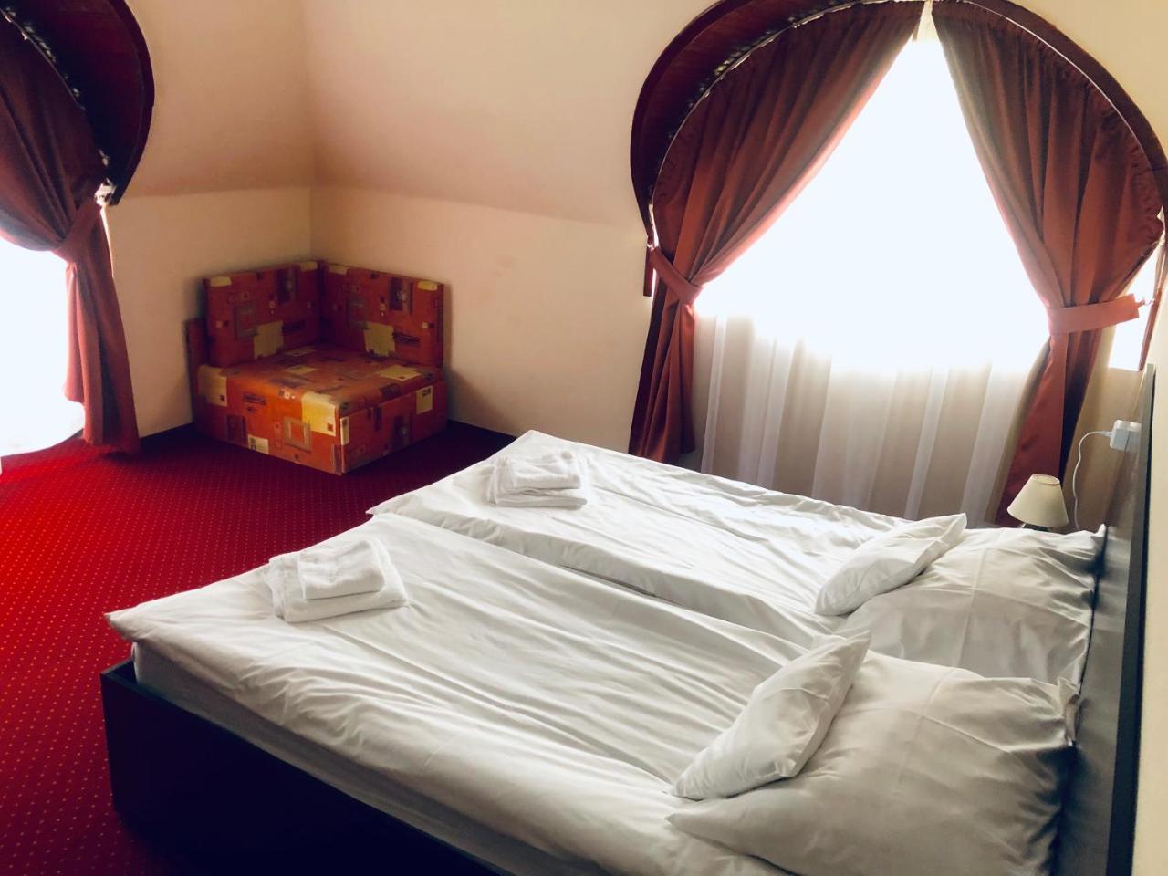 Karikas Hotel Hajdúszoboszló Екстериор снимка
