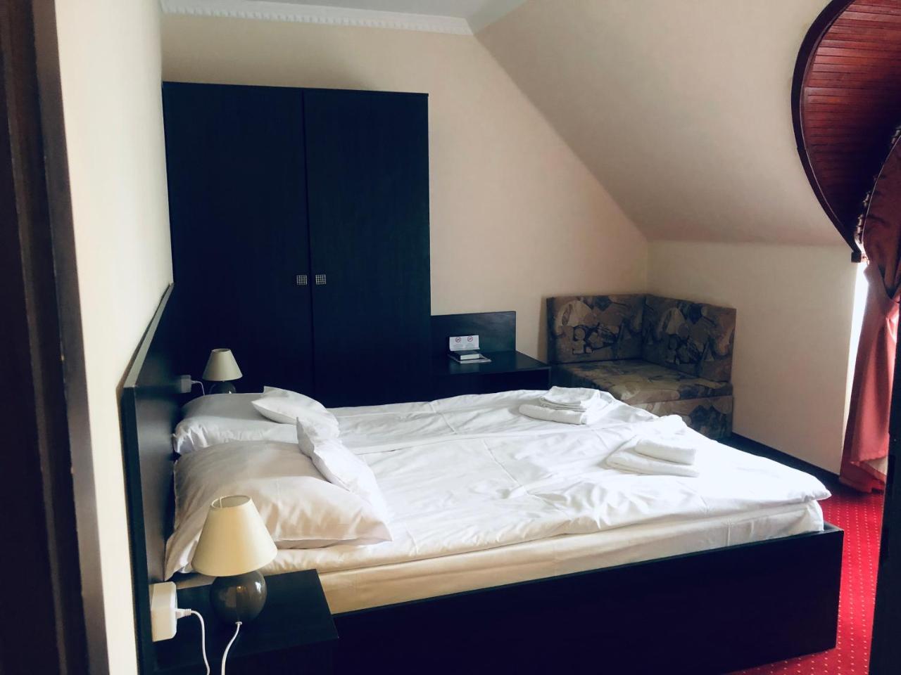 Karikas Hotel Hajdúszoboszló Екстериор снимка