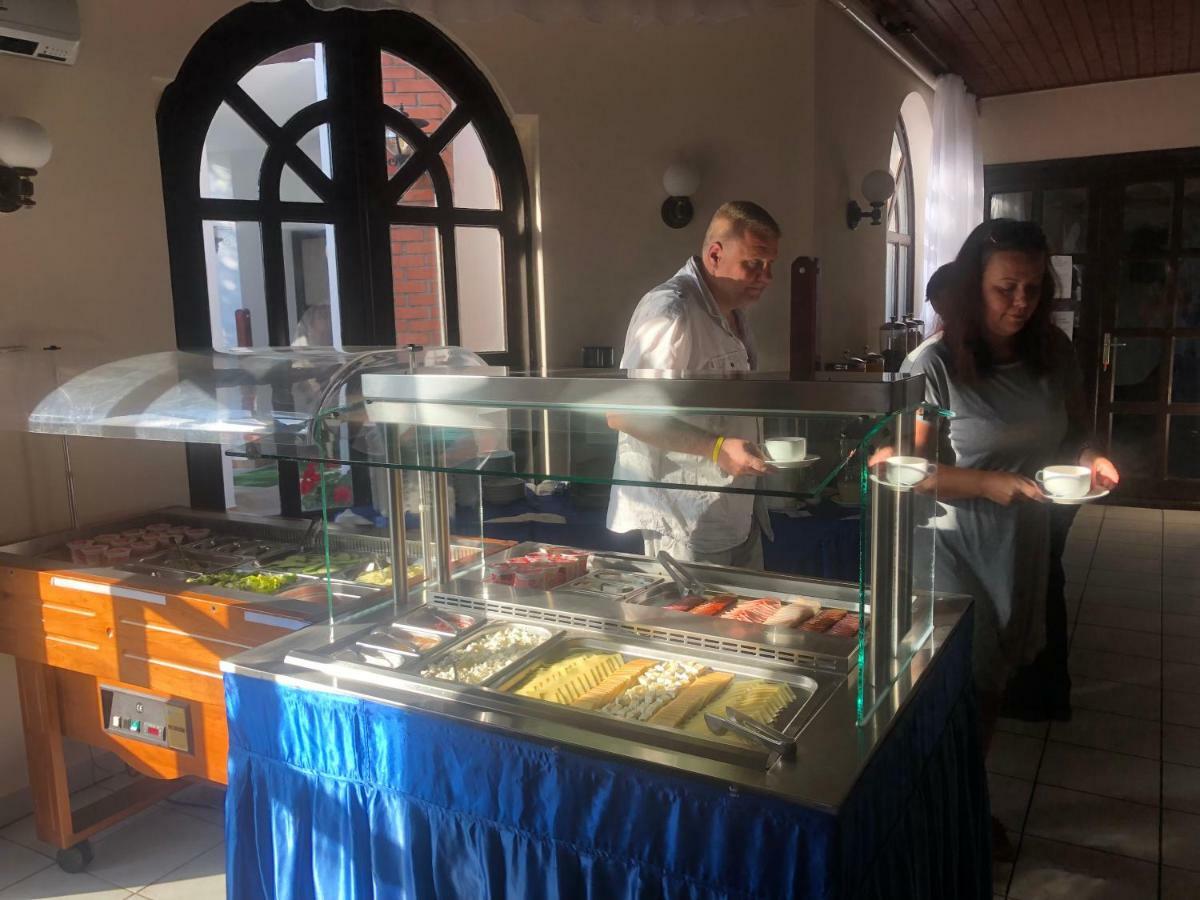 Karikas Hotel Hajdúszoboszló Екстериор снимка